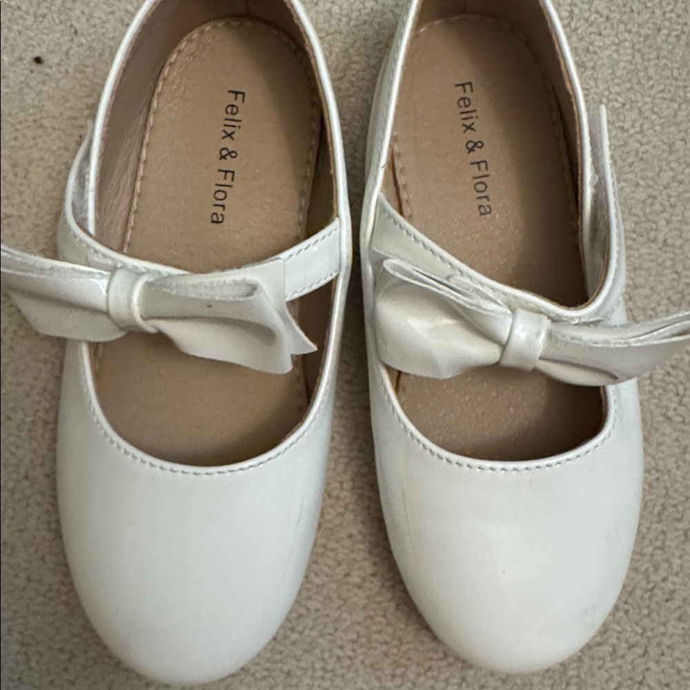 Felix & Flora White Bow Flats